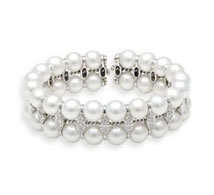 custom pearl bracelet